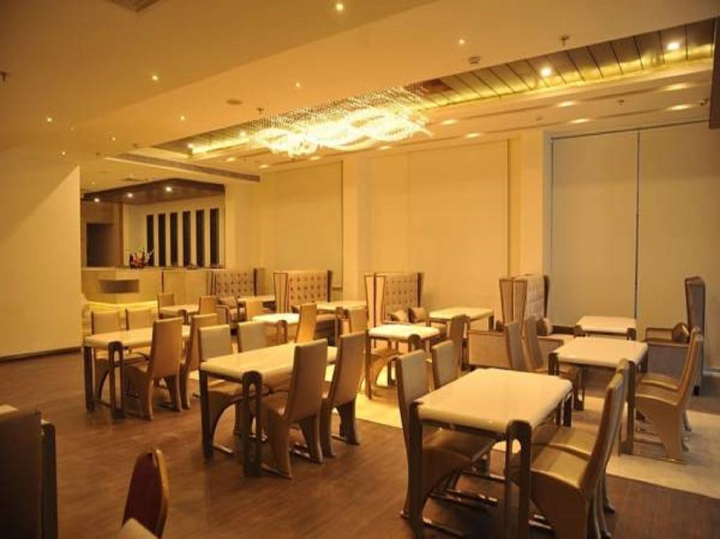 Hotel Jagrati Ananta Express à Jaipur Extérieur photo