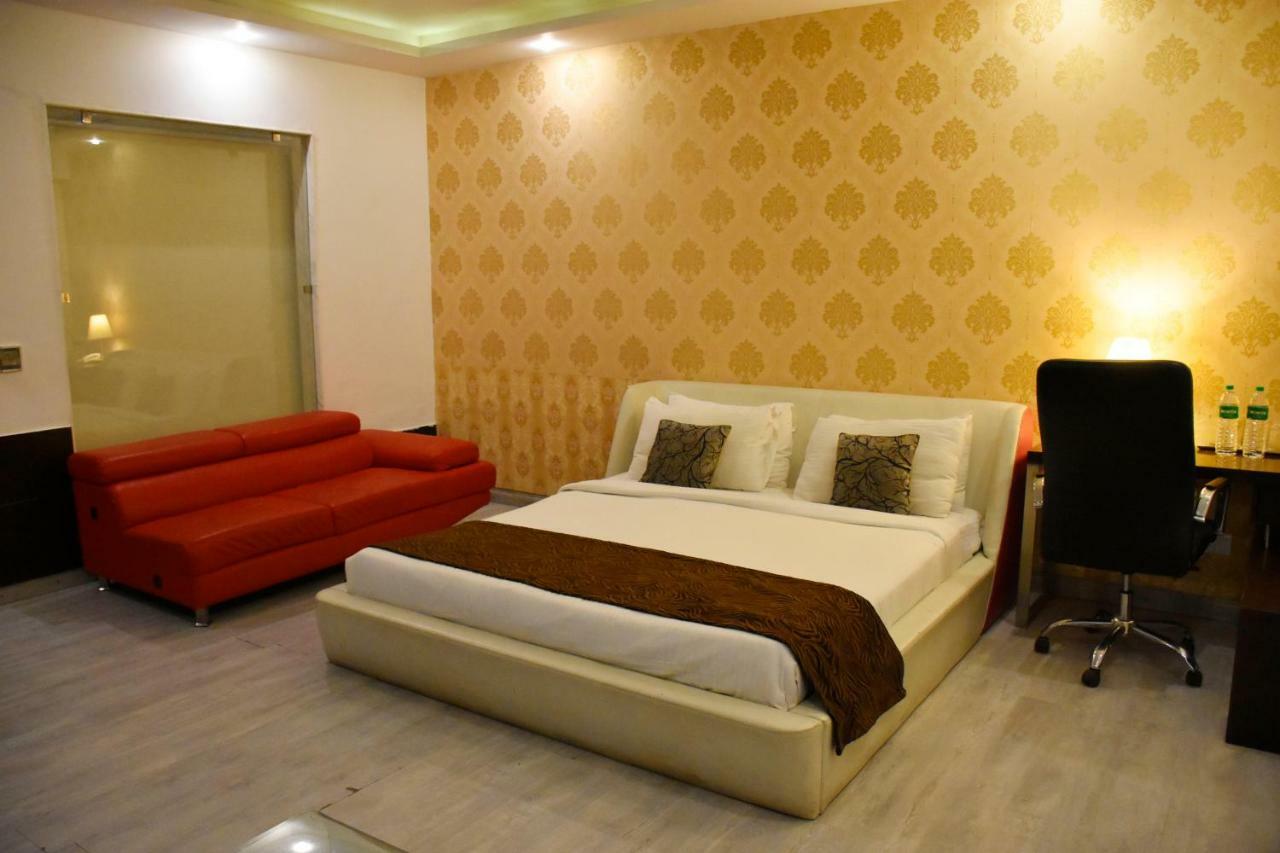 Hotel Jagrati Ananta Express à Jaipur Extérieur photo