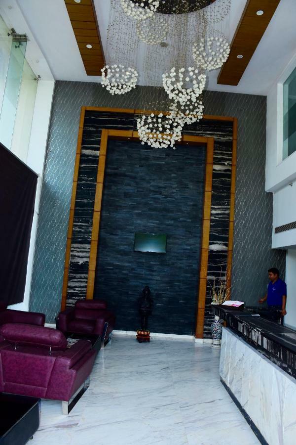 Hotel Jagrati Ananta Express à Jaipur Extérieur photo